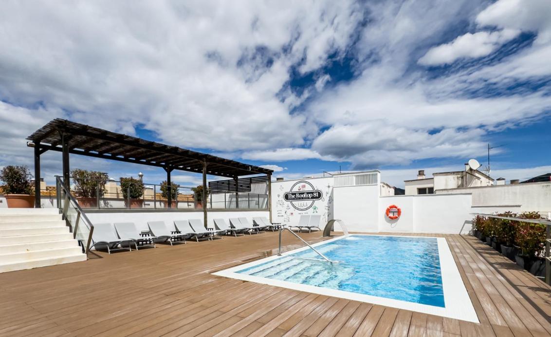 Hotel Marina Roses Bagian luar foto