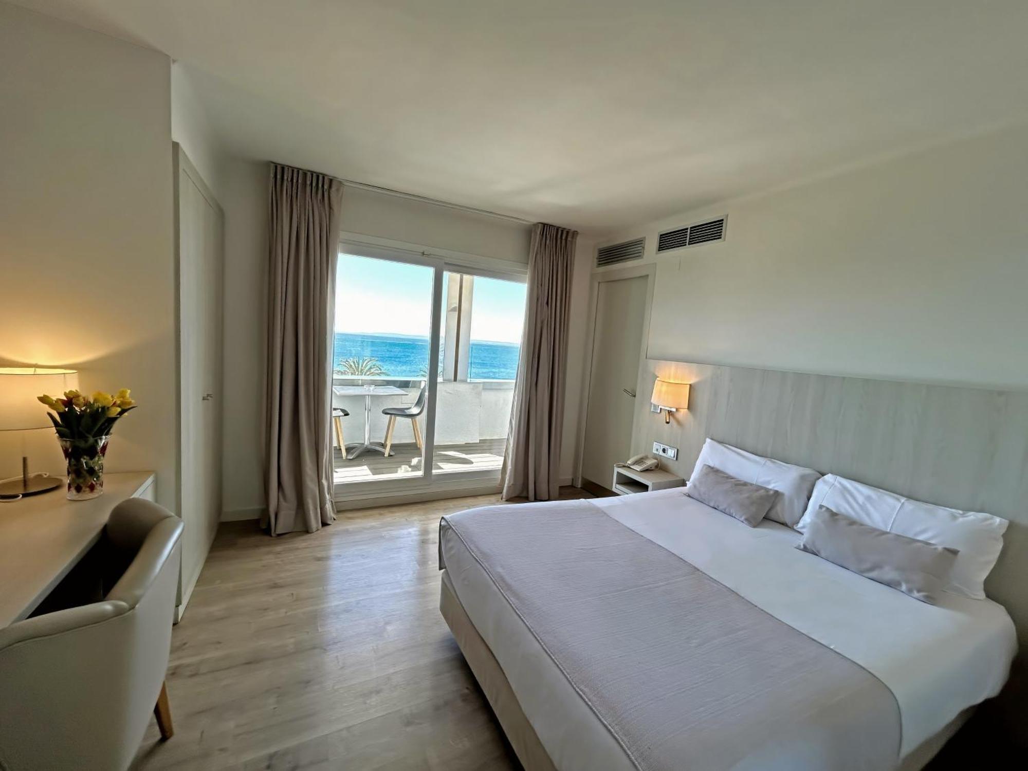 Hotel Marina Roses Bagian luar foto