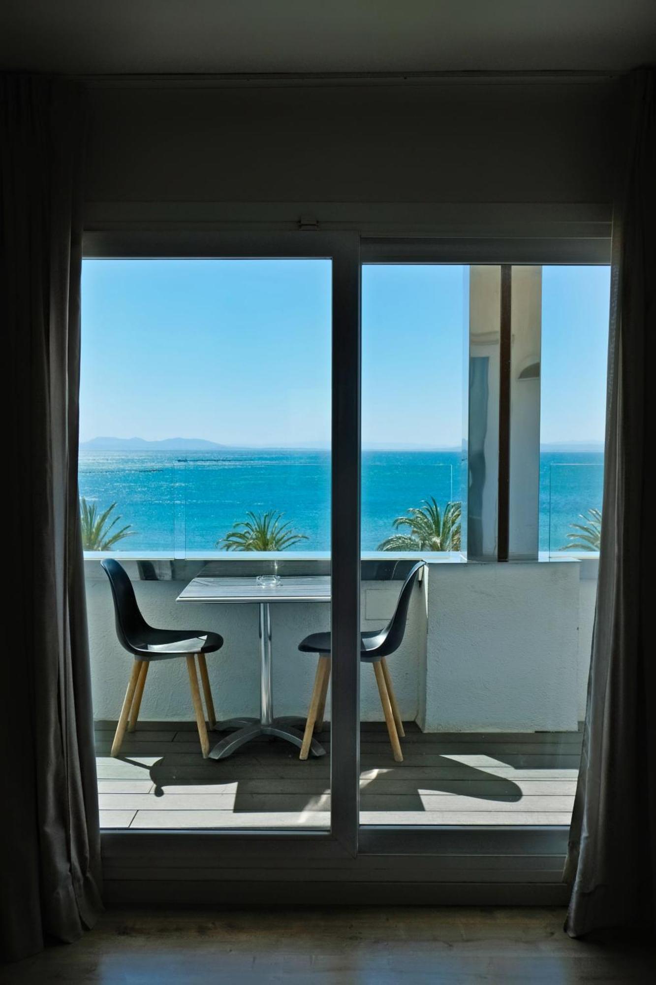 Hotel Marina Roses Bagian luar foto