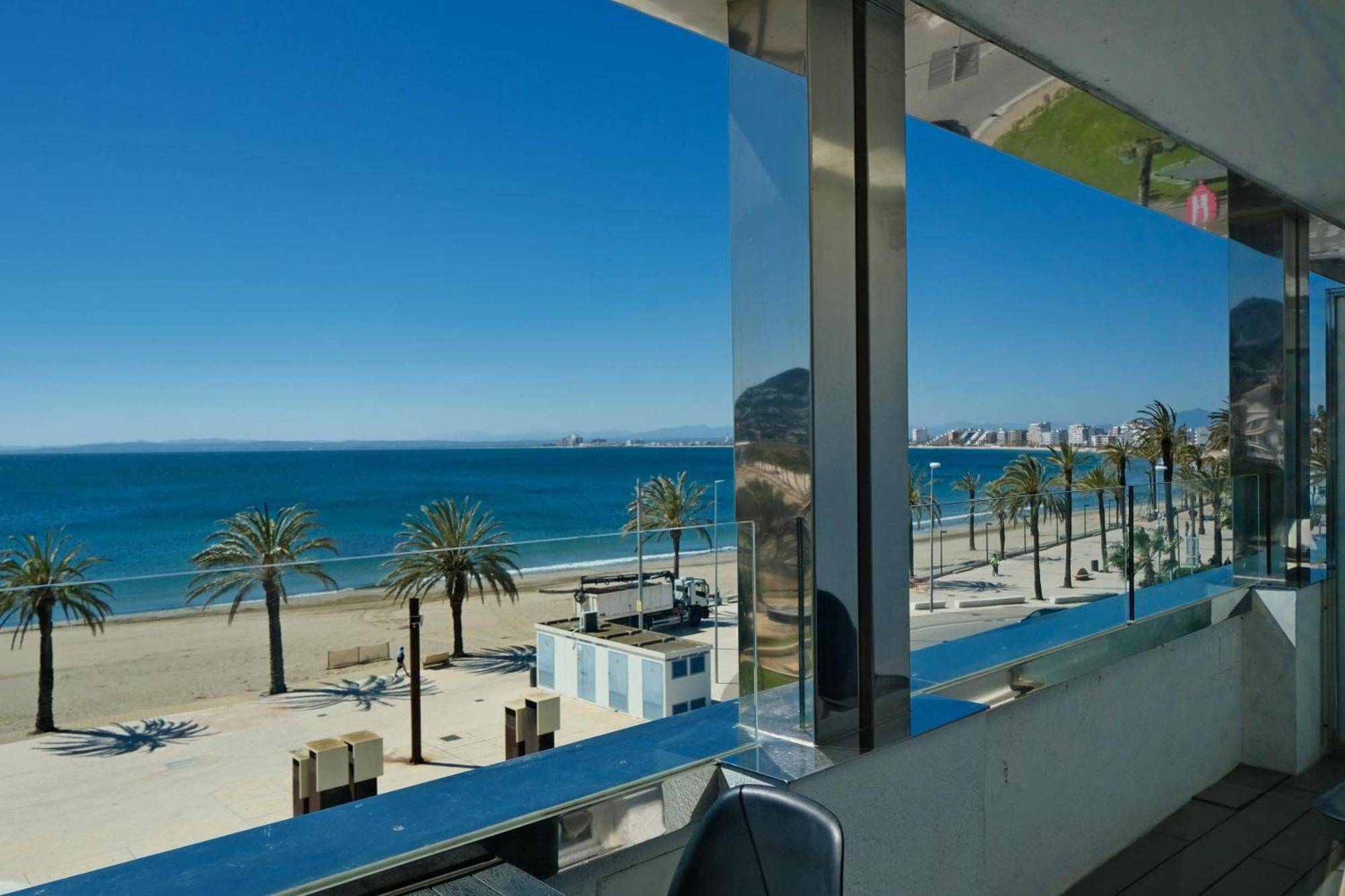 Hotel Marina Roses Bagian luar foto