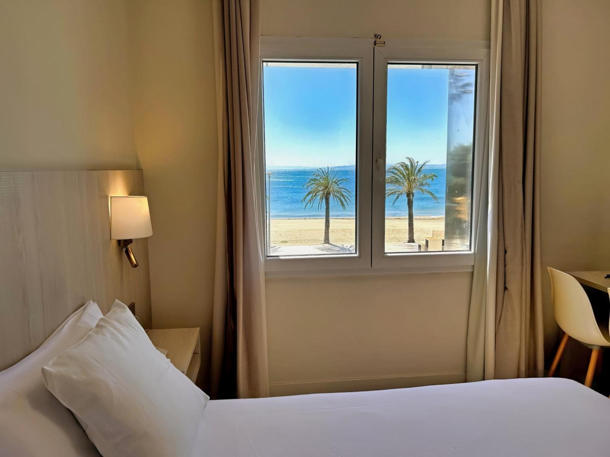 Hotel Marina Roses Bagian luar foto