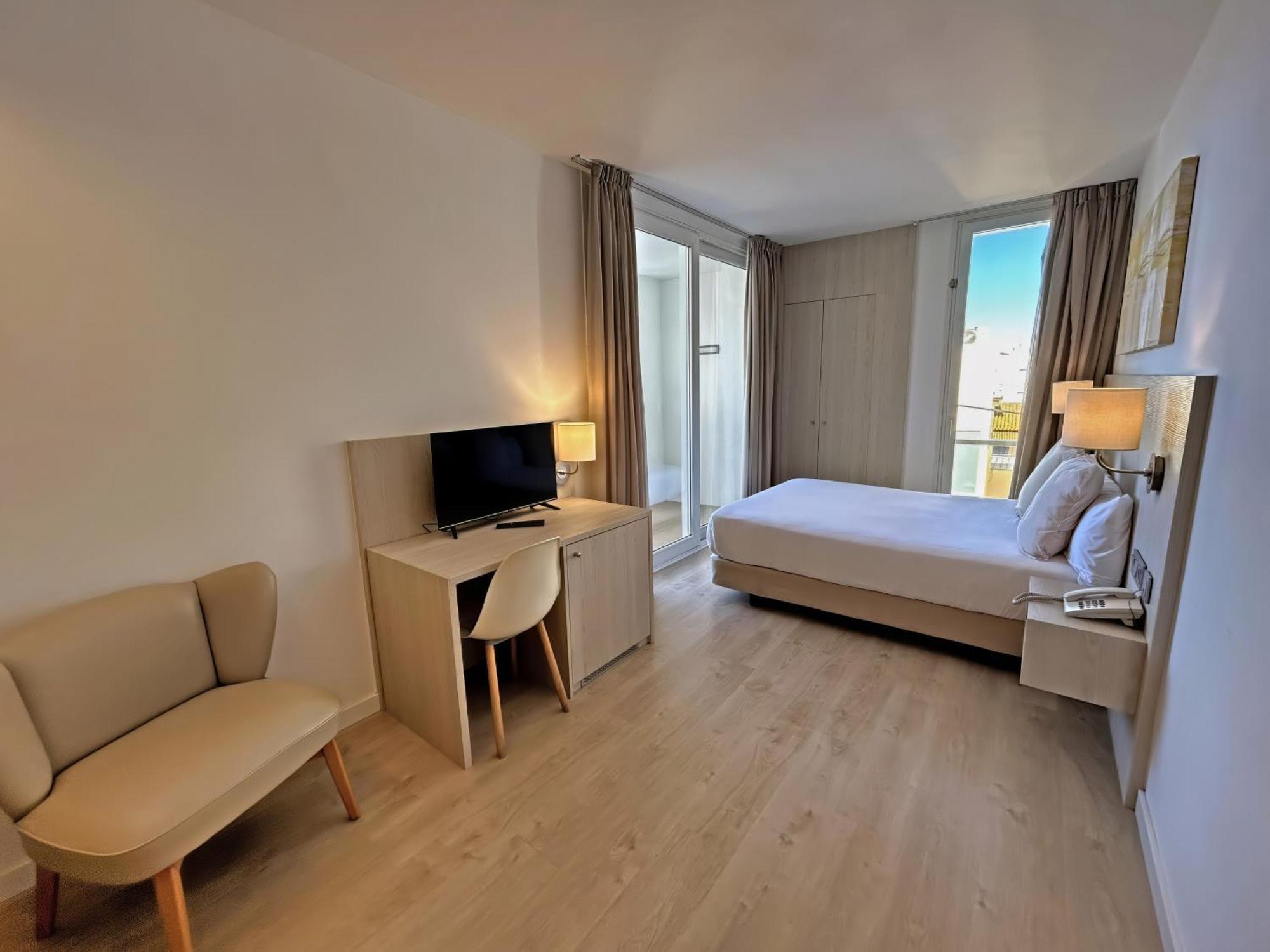 Hotel Marina Roses Bagian luar foto