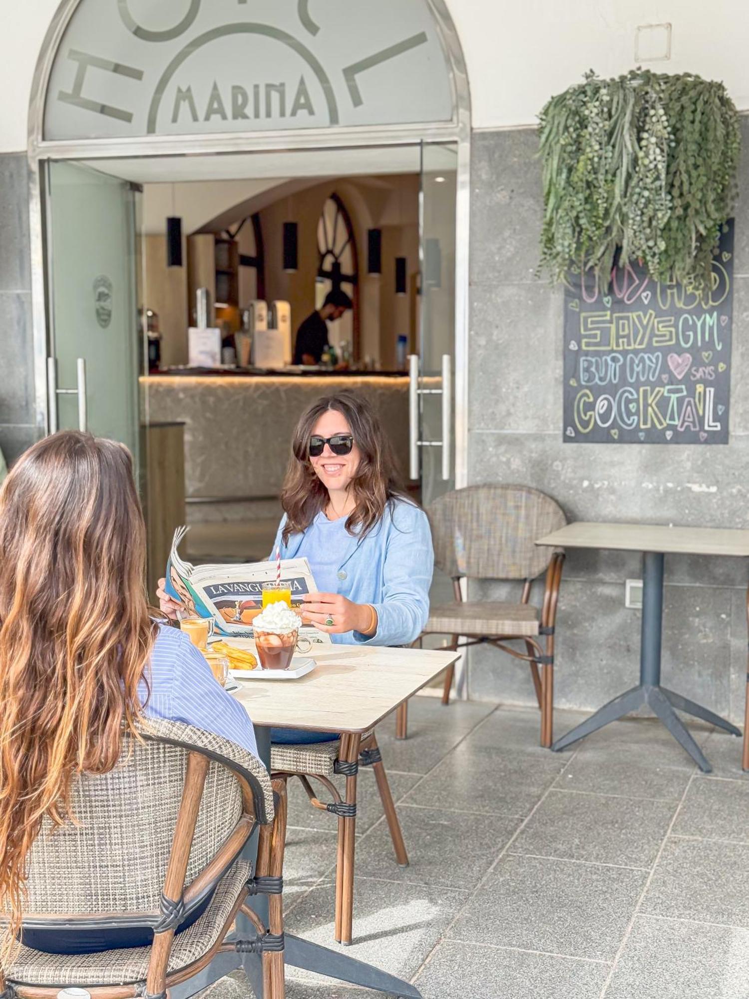 Hotel Marina Roses Bagian luar foto